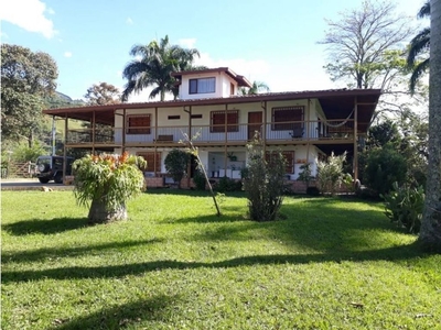 Cortijo de alto standing de 2188800 m2 en venta Abejorral, Departamento de Antioquia