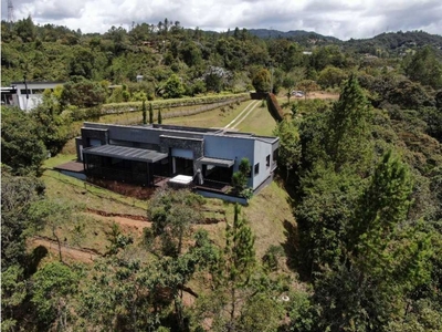 Cortijo de alto standing de 6572 m2 en venta Retiro, Departamento de Antioquia