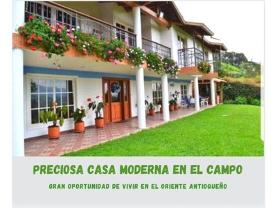 Casa de campo de alto standing de 5 dormitorios en venta La Ceja, Departamento de Antioquia