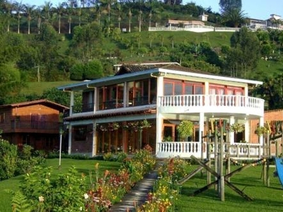 Finca-Hotel en el Peñol, Antioquia (053)