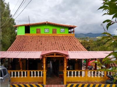 Exclusivo hotel de 17000 m2 en venta Carmen de Viboral, Departamento de Antioquia