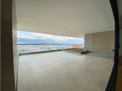 Piso exclusivo de 234 m2 en venta en Medellín, Departamento de Antioquia