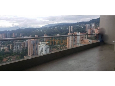 Piso exclusivo de 409 m2 en venta en Medellín, Colombia