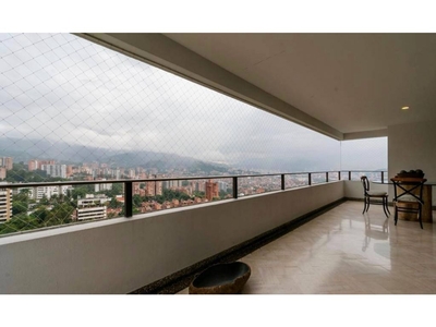 Piso exclusivo de 431 m2 en venta en Medellín, Departamento de Antioquia