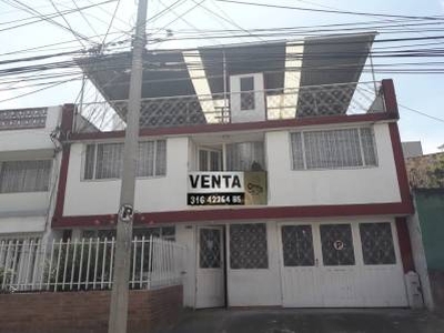 Terreno en venta en Santa Helena, Bogotá, Cundinamarca | 400 m2 terreno y 490 m2 construcción