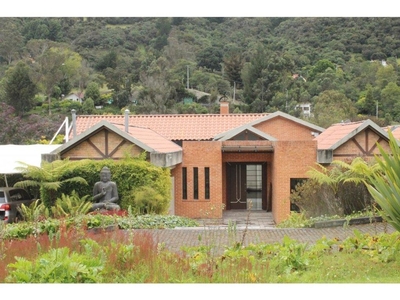Vivienda de alto standing de 1600 m2 en venta La Calera, Cundinamarca