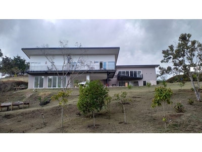 Vivienda de alto standing de 2500 m2 en venta Rionegro, Departamento de Antioquia