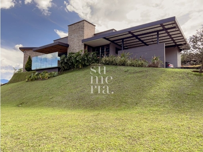 Vivienda de alto standing de 2700 m2 en venta La Ceja, Departamento de Antioquia