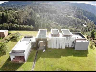 Vivienda de alto standing de 3565 m2 en venta Santa Helena, Departamento de Antioquia