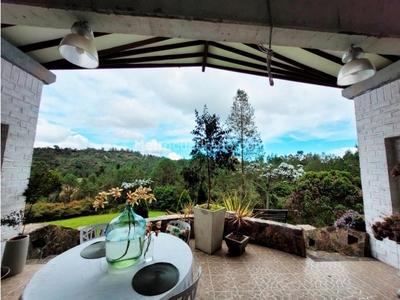 Vivienda de alto standing de 400 m2 en venta Envigado, Departamento de Antioquia
