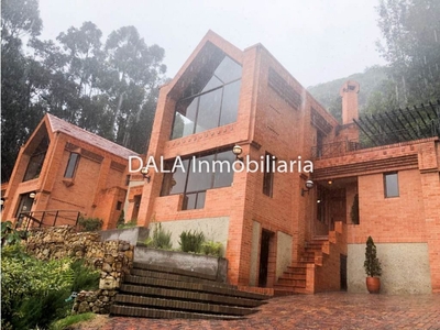 Vivienda de alto standing de 6400 m2 en venta Cajicá, Cundinamarca