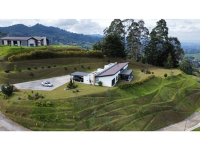 Vivienda de alto standing de 6469 m2 en venta Rionegro, Departamento de Antioquia