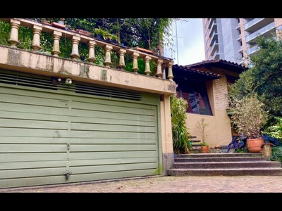 Vivienda de lujo de 1500 m2 en venta Medellín, Departamento de Antioquia