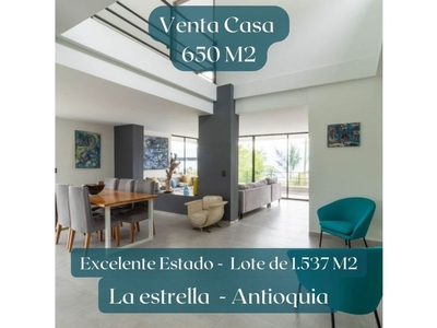 Vivienda de lujo de 1537 m2 en venta La Estrella, Colombia