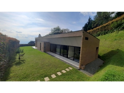 Vivienda de lujo de 1850 m2 en venta Medellín, Departamento de Antioquia