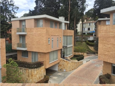 Vivienda de lujo de 339 m2 en venta Santafe de Bogotá, Colombia