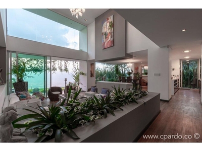 Vivienda de lujo de 4271 m2 en venta Medellín, Colombia
