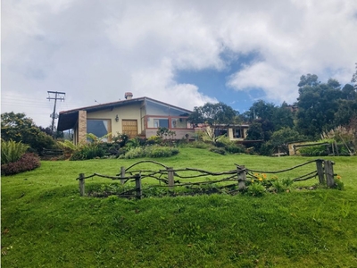 Vivienda de lujo de 4700 m2 en venta La Calera, Cundinamarca