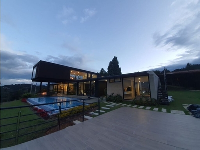 Vivienda de lujo de 5250 m2 en venta Envigado, Departamento de Antioquia