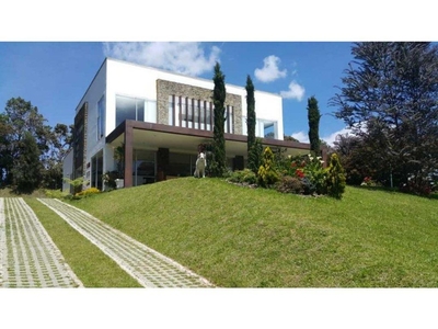 Vivienda exclusiva de 1460 m2 en venta Envigado, Colombia