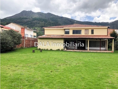 Vivienda exclusiva de 1500 m2 en venta Cota, Cundinamarca