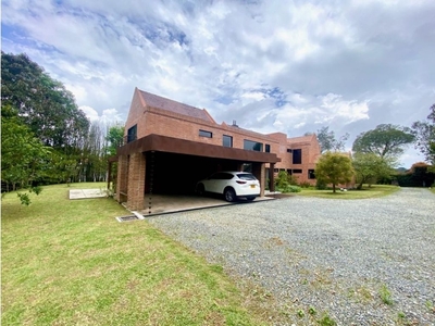Vivienda exclusiva de 3500 m2 en venta Envigado, Departamento de Antioquia