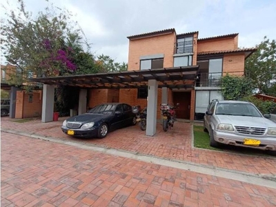 Vivienda de lujo de 580 m2 en venta Chía, Cundinamarca