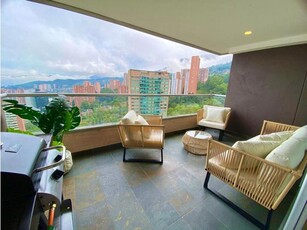 Piso de alto standing de 254 m2 en alquiler en Medellín, Colombia