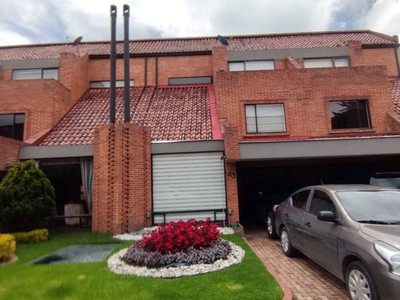 Casa en venta en Prado Veraniego Norte