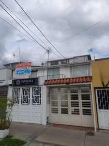 Se Vende Maravillosa Casa Comercial Sobre Via Principal Del Barrio Villa Del Prado