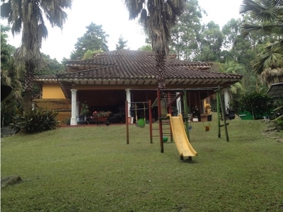 Casa de campo de alto standing de 7 dormitorios en venta Medellín, Departamento de Antioquia