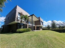 Casa de campo de alto standing de 1720 m2 en venta Rionegro, Colombia