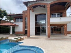 Casa de campo de alto standing de 322 m2 en alquiler Pereira, Colombia