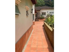 Vivienda exclusiva de 3300 m2 en venta Medellín, Departamento de Antioquia