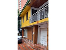 Vivienda exclusiva de 492 m2 en alquiler Medellín, Departamento de Antioquia