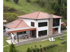 Vivienda exclusiva de 6400 m2 en venta La Estrella, Colombia