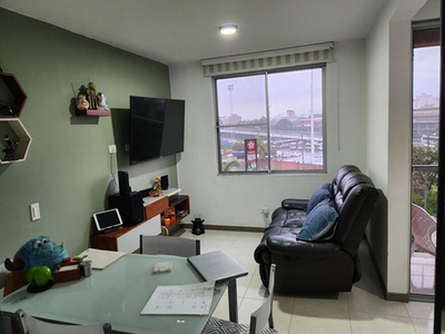 Venta Apartamento De 72mts2 En Prados Del Norte, Norte De Cali 9889.