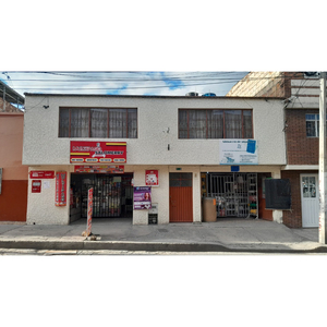 Amplia Casa De Dos Pisos En Barrio Perdomo, Ciudad Bolívar