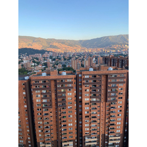 Apartamento 88 Mts Piso 24 Unidad Nuevo Sol Calasanz Parte Baja Medellin 495.000.000 Vendo Directamente No Inmobiliarias