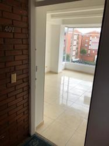 Se arrienda excelente apartamento iluminado - Bogotá