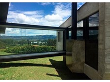 Casa de campo de alto standing de 2 dormitorios en venta La Ceja, Departamento de Antioquia