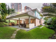 Vivienda de lujo de 682 m2 en venta Medellín, Colombia