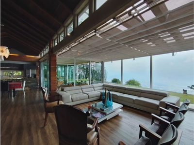 Casa de campo de alto standing de 2210 m2 en venta Medellín, Departamento de Antioquia