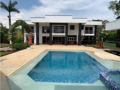 Casa de campo de alto standing de 7000 m2 en venta Pereira, Departamento de Risaralda