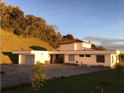 Exclusiva casa de campo en alquiler Envigado, Departamento de Antioquia