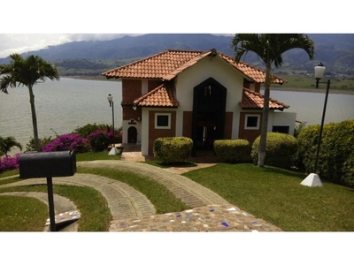 Exclusiva casa de campo en venta Calima, Departamento del Valle del Cauca