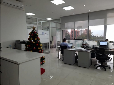 Exclusiva oficina de 147 mq en alquiler - Medellín, Departamento de Antioquia