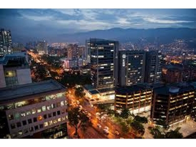 Exclusiva oficina de 290 mq en alquiler - Medellín, Departamento de Antioquia