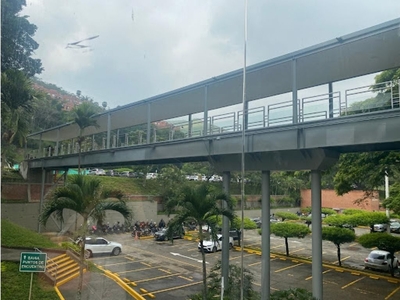 Exclusiva oficina de 640 mq en alquiler - Cali, Colombia