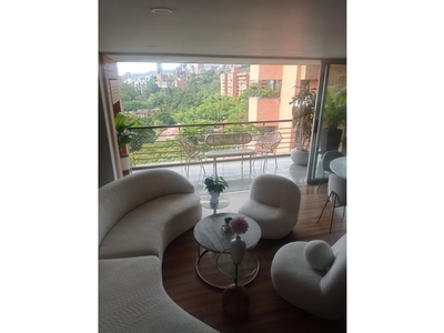 Piso exclusivo de 138 m2 en alquiler en Medellín, Colombia
